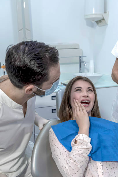 Best Emergency Dental Extractions in Oakland City, IN